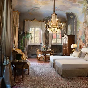 לינה וארוחת בוקר Piazza Pitti Palace - Residenza D'epoca, פירנצה