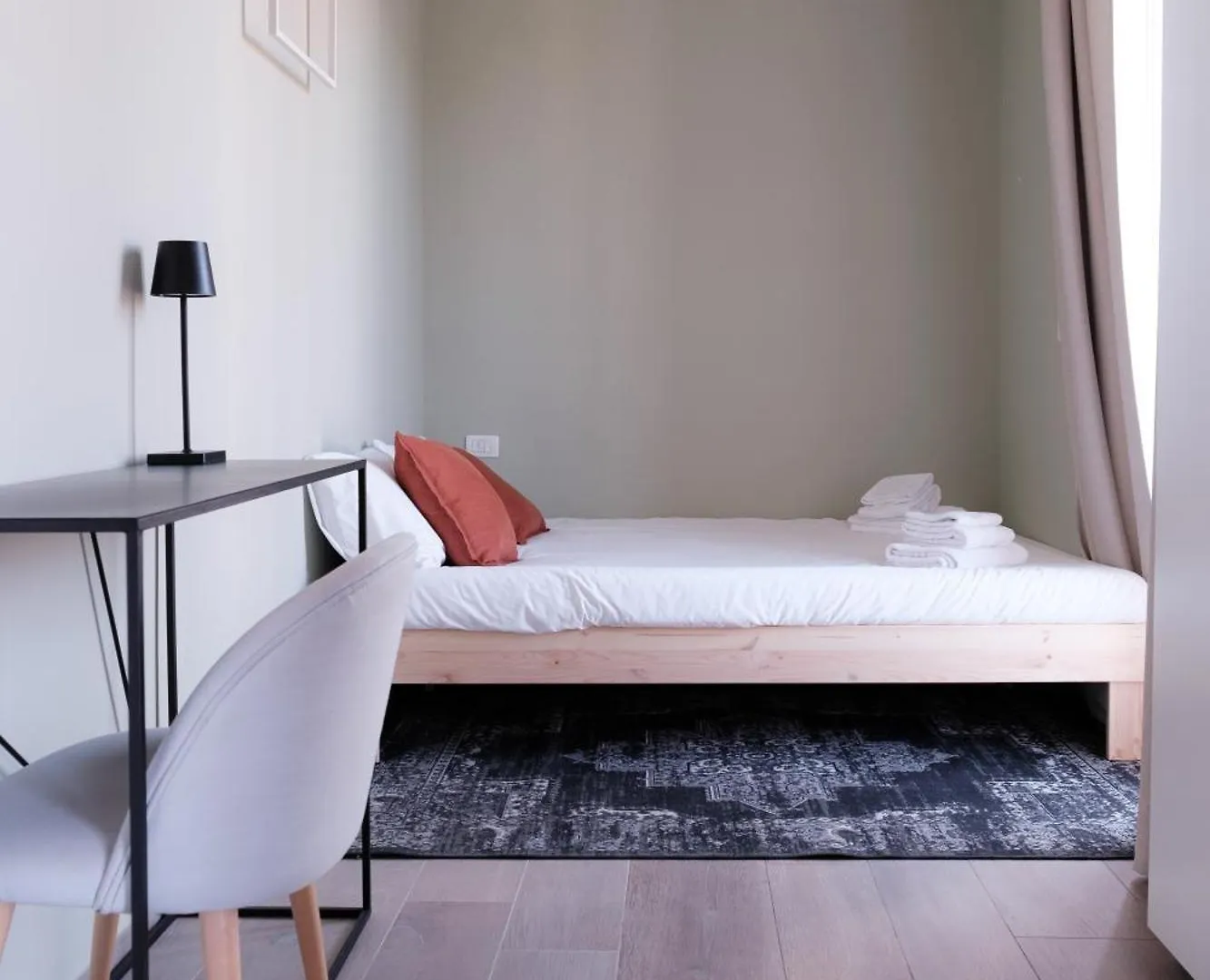 Ginny Apartment فلورنس
